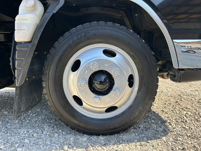 キャンター 全低床ダンプ　１年保証付き　２ｔ　強化ダンプ　ＭＴ車　電動格納ミラー　コボレーン　荷台内寸　長さ３０５０ｍｍ　幅１５９０ｍｍ　フロントフォグランプ　２トン　２トンダンプ　２ｔダンプ　ディーゼルターボ　横滑り防止装置（60枚目）
