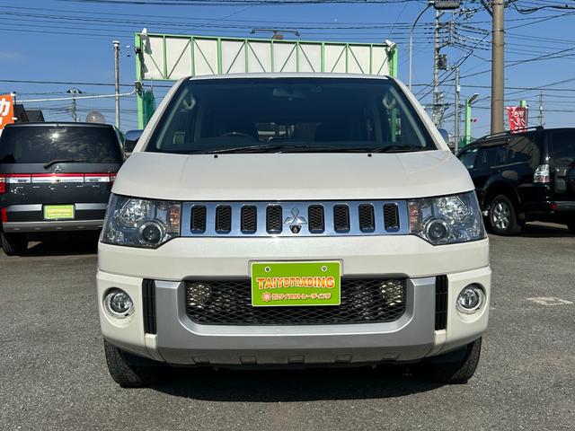 デリカＤ：５ シャモニー　１年保証付き　ワンオーナー　禁煙車　ディーゼルターボ　アルパインフリップダウンモニター　両側電動スライドドア　シートヒーター　ＨＤＭＩ　ナビＴＶ　ＥＴＣ　バックカメラ　Ｂｌｕｅｔｏｏｔｈ　ＡＣ１００Ｖ（2枚目）