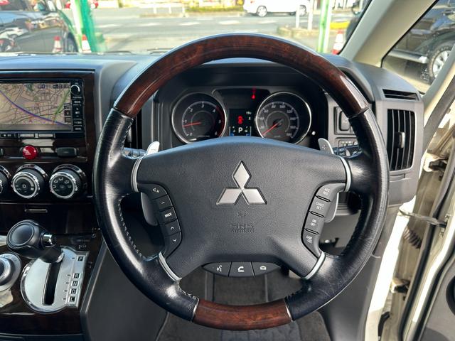 デリカＤ：５ シャモニー　１年保証付き　ワンオーナー　禁煙車　ディーゼルターボ　アルパインフリップダウンモニター　両側電動スライドドア　シートヒーター　ＨＤＭＩ　ナビＴＶ　ＥＴＣ　バックカメラ　Ｂｌｕｅｔｏｏｔｈ　ＡＣ１００Ｖ（14枚目）