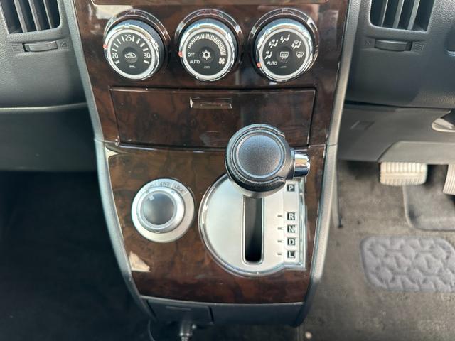 デリカＤ：５ シャモニー　１年保証付き　ワンオーナー　禁煙車　ディーゼルターボ　アルパインフリップダウンモニター　両側電動スライドドア　シートヒーター　ＨＤＭＩ　ナビＴＶ　ＥＴＣ　バックカメラ　Ｂｌｕｅｔｏｏｔｈ　ＡＣ１００Ｖ（29枚目）