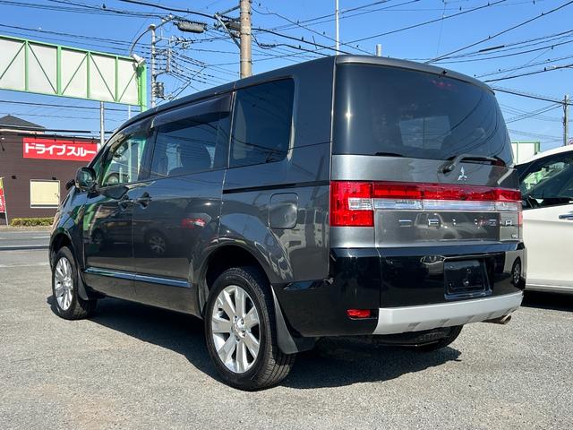 デリカＤ：５ Ｄ　パワーパッケージ　１年保証付き　禁煙車　新品タイヤ４本付き　ディーゼルターボ　運転席・助手席シートヒーター　ナビ　ＴＶ　ＥＴＣ　Ｂｌｕｅｔｏｏｔｈ接続　両側電動スライドドア　電動格納ミラー　Ｗエアコン　７人乗り　４ＷＤ（5枚目）