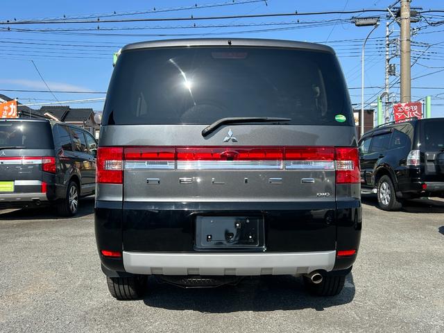 デリカＤ：５ Ｄ　パワーパッケージ　１年保証付き　禁煙車　新品タイヤ４本付き　ディーゼルターボ　運転席・助手席シートヒーター　ナビ　ＴＶ　ＥＴＣ　Ｂｌｕｅｔｏｏｔｈ接続　両側電動スライドドア　電動格納ミラー　Ｗエアコン　７人乗り　４ＷＤ（6枚目）