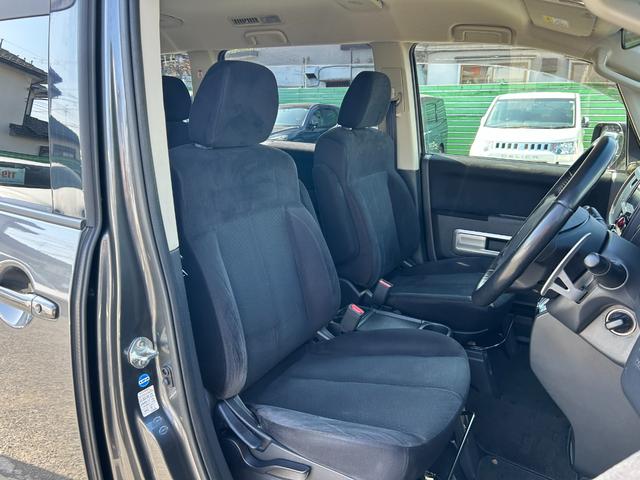 デリカＤ：５ Ｄ　パワーパッケージ　１年保証付き　禁煙車　新品タイヤ４本付き　ディーゼルターボ　運転席・助手席シートヒーター　ナビ　ＴＶ　ＥＴＣ　Ｂｌｕｅｔｏｏｔｈ接続　両側電動スライドドア　電動格納ミラー　Ｗエアコン　７人乗り　４ＷＤ（11枚目）