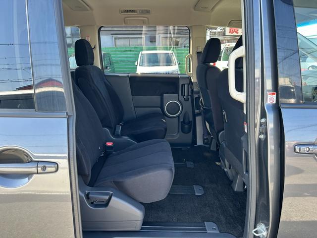 デリカＤ：５ Ｄ　パワーパッケージ　１年保証付き　禁煙車　新品タイヤ４本付き　ディーゼルターボ　運転席・助手席シートヒーター　ナビ　ＴＶ　ＥＴＣ　Ｂｌｕｅｔｏｏｔｈ接続　両側電動スライドドア　電動格納ミラー　Ｗエアコン　７人乗り　４ＷＤ（48枚目）