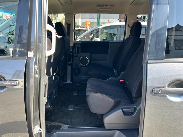 デリカＤ：５ Ｄ　パワーパッケージ　１年保証付き　禁煙車　新品タイヤ４本付き　ディーゼルターボ　運転席・助手席シートヒーター　ナビ　ＴＶ　ＥＴＣ　Ｂｌｕｅｔｏｏｔｈ接続　両側電動スライドドア　電動格納ミラー　Ｗエアコン　７人乗り　４ＷＤ（53枚目）