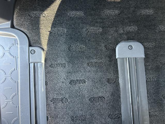 デリカＤ：５ Ｄ　パワーパッケージ　１年保証付き　禁煙車　新品タイヤ４本付き　ディーゼルターボ　運転席・助手席シートヒーター　ナビ　ＴＶ　ＥＴＣ　Ｂｌｕｅｔｏｏｔｈ接続　両側電動スライドドア　電動格納ミラー　Ｗエアコン　７人乗り　４ＷＤ（55枚目）