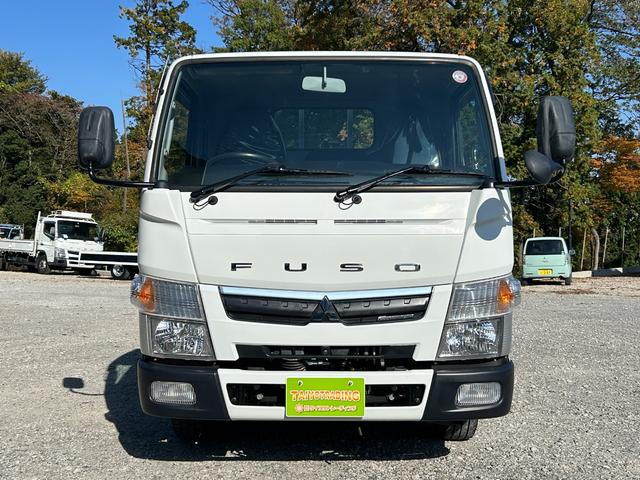 キャンター 全低床　１年保証付き　禁煙車　２ｔ　ＡＴ車　ディーゼルターボ　電動格納ミラー　荷台内寸　長さ３１００ｍｍ　幅１６００ｍｍ　荷台木製　坂道発進補助装置付　２トン　２トントラック　標準　平ボディ　荷台鉄板張り可能（2枚目）