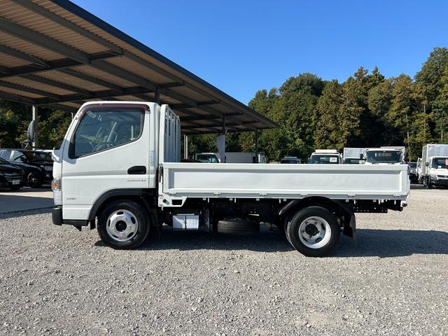 キャンター 全低床　１年保証付き　禁煙車　２ｔ　ＡＴ車　ディーゼルターボ　電動格納ミラー　荷台内寸　長さ３１００ｍｍ　幅１６００ｍｍ　荷台木製　坂道発進補助装置付　２トン　２トントラック　標準　平ボディ　荷台鉄板張り可能（8枚目）