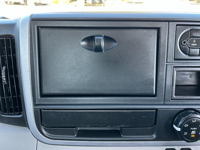 キャンター 全低床　１年保証付き　禁煙車　２ｔ　ＡＴ車　ディーゼルターボ　電動格納ミラー　荷台内寸　長さ３１００ｍｍ　幅１６００ｍｍ　荷台木製　坂道発進補助装置付　２トン　２トントラック　標準　平ボディ　荷台鉄板張り可能（26枚目）