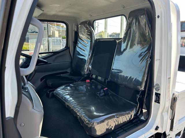 キャンター 全低床　１年保証付き　禁煙車　２ｔ　ＡＴ車　ディーゼルターボ　電動格納ミラー　荷台内寸　長さ３１００ｍｍ　幅１６００ｍｍ　荷台木製　坂道発進補助装置付　２トン　２トントラック　標準　平ボディ　荷台鉄板張り可能（35枚目）