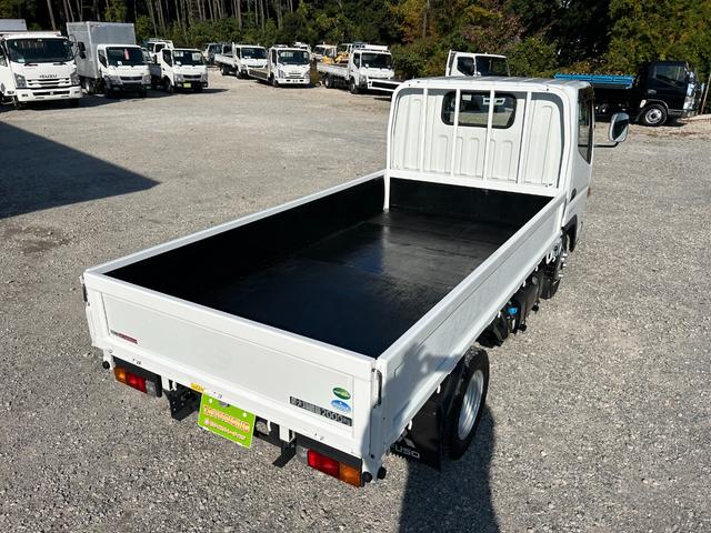 キャンター 全低床　１年保証付き　禁煙車　２ｔ　ＡＴ車　ディーゼルターボ　電動格納ミラー　荷台内寸　長さ３１００ｍｍ　幅１６００ｍｍ　荷台木製　坂道発進補助装置付　２トン　２トントラック　標準　平ボディ　荷台鉄板張り可能（53枚目）