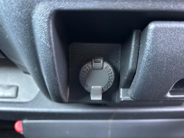 ハイエースバン スーパーＧＬ　ダークプライムＩＩ　１年保証付き　禁煙車　マルチロールトランスポーター　ディーゼルターボ　トヨタセーフティセンス　アルパインナビ　ＴＶ　ＥＴＣ　バックカメラ　デジタルインナーミラー　ＡＣ１００Ｖ　Ｂｌｕｅｔｏｏｔｈ接続可（23枚目）