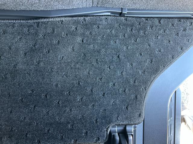 ハイエースバン スーパーＧＬ　ダークプライムＩＩ　１年保証付き　禁煙車　マルチロールトランスポーター　ディーゼルターボ　トヨタセーフティセンス　アルパインナビ　ＴＶ　ＥＴＣ　バックカメラ　デジタルインナーミラー　ＡＣ１００Ｖ　Ｂｌｕｅｔｏｏｔｈ接続可（43枚目）