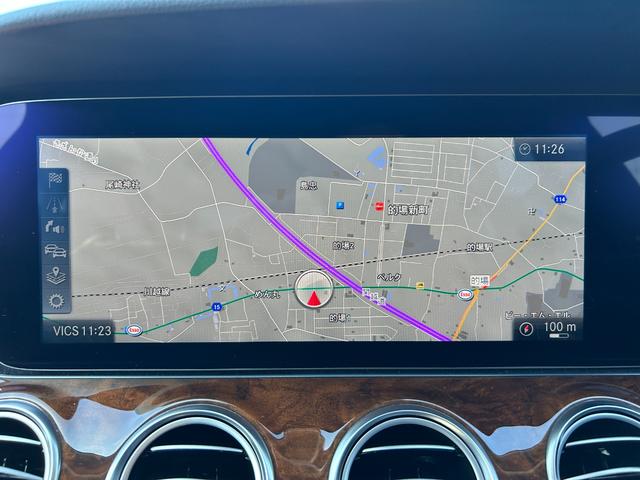 Ｅクラス Ｅ４００　４マチック　エクスクルーシブ　１年保証付き　４ＷＤ　ワンオーナー　禁煙車　シートヒーター　アラウンドビューモニター　パワートランク　レーダーセーフティパッケージ　ナビＴＶ　ＥＴＣ　Ｂｌｕｅｔｏｏｔｈ　フロント・サイド・バックカメラ（20枚目）