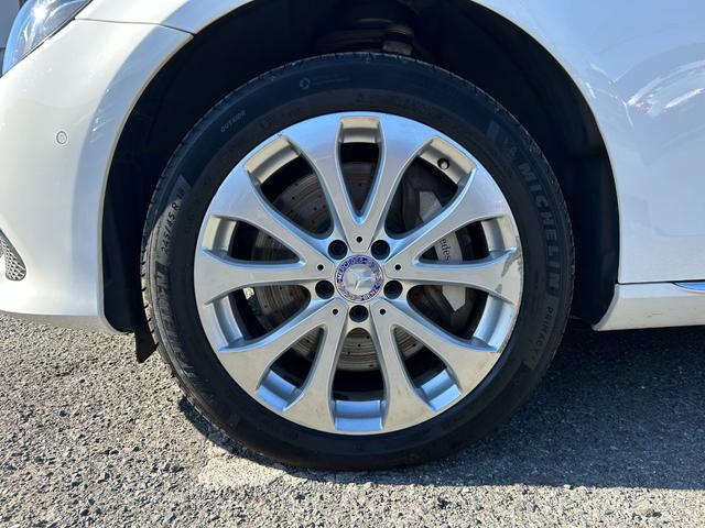 Ｅクラス Ｅ４００　４マチック　エクスクルーシブ　１年保証付き　４ＷＤ　ワンオーナー　禁煙車　シートヒーター　アラウンドビューモニター　パワートランク　レーダーセーフティパッケージ　ナビＴＶ　ＥＴＣ　Ｂｌｕｅｔｏｏｔｈ　フロント・サイド・バックカメラ（72枚目）