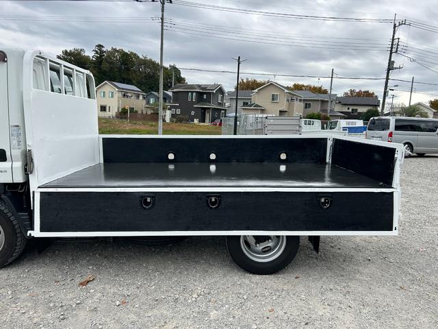 キャンター 全低床　１年保証付き　２ｔ　ＡＴ車　ディーゼルターボ　電動格納ミラー　荷台内寸長さ３１００ｍｍ　幅１６００ｍｍ　ナビ　ＴＶ　ＥＴＣ　坂道発進補助装置付　２トン　２トントラック　平ボディ　荷台鉄板張り　キーレス（43枚目）