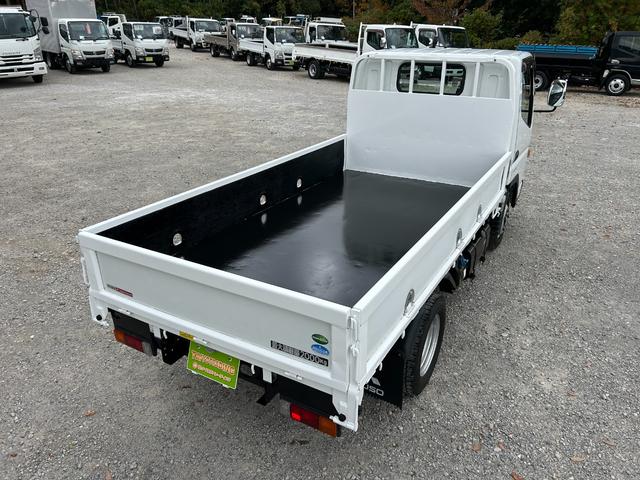 キャンター 全低床　１年保証付き　２ｔ　ＡＴ車　ディーゼルターボ　電動格納ミラー　荷台内寸長さ３１００ｍｍ　幅１６００ｍｍ　ナビ　ＴＶ　ＥＴＣ　坂道発進補助装置付　２トン　２トントラック　平ボディ　荷台鉄板張り　キーレス（50枚目）