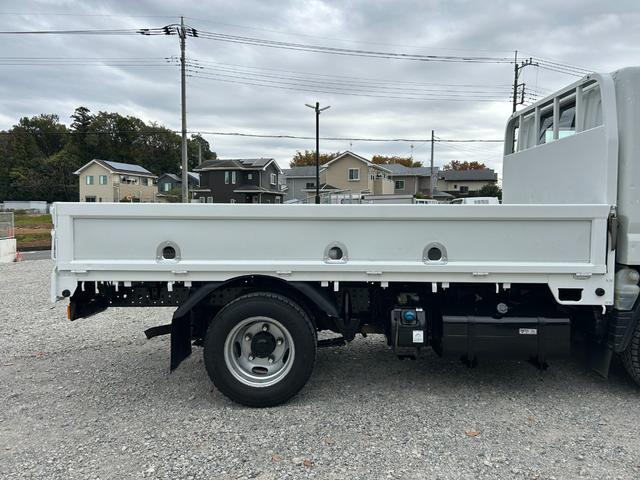 キャンター 全低床　１年保証付き　２ｔ　ＡＴ車　ディーゼルターボ　電動格納ミラー　荷台内寸長さ３１００ｍｍ　幅１６００ｍｍ　ナビ　ＴＶ　ＥＴＣ　坂道発進補助装置付　２トン　２トントラック　平ボディ　荷台鉄板張り　キーレス（72枚目）