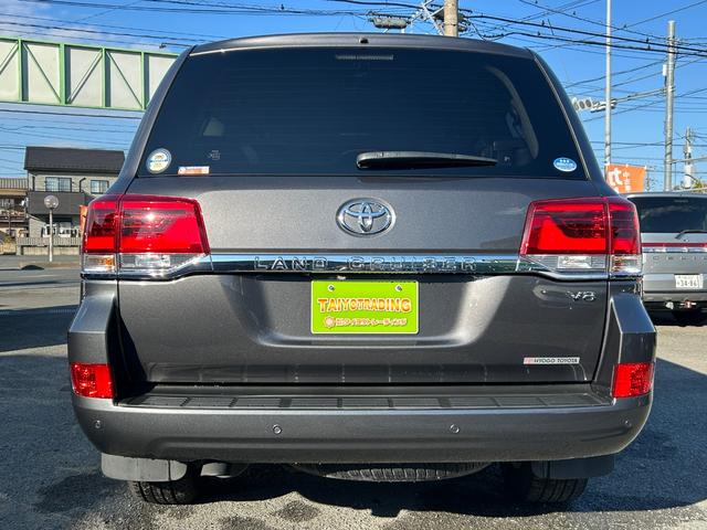 ランドクルーザー ＡＸ　Ｇセレクション　１年保証付き　禁煙車　サンルーフ　黒本革シート　４ＷＤ　前席シートヒーター　ステアリングヒーター　電動シート　Ｂｌｕｅｔｏｏｔｈ接続　ナビ　ＴＶ　ＥＴＣ　バックカメラ　ドライブレコーダー　ＡＣ１００Ｖ（6枚目）