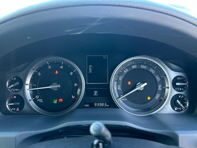 ランドクルーザー ＡＸ　Ｇセレクション　１年保証付き　禁煙車　サンルーフ　黒本革シート　４ＷＤ　前席シートヒーター　ステアリングヒーター　電動シート　Ｂｌｕｅｔｏｏｔｈ接続　ナビ　ＴＶ　ＥＴＣ　バックカメラ　ドライブレコーダー　ＡＣ１００Ｖ（15枚目）