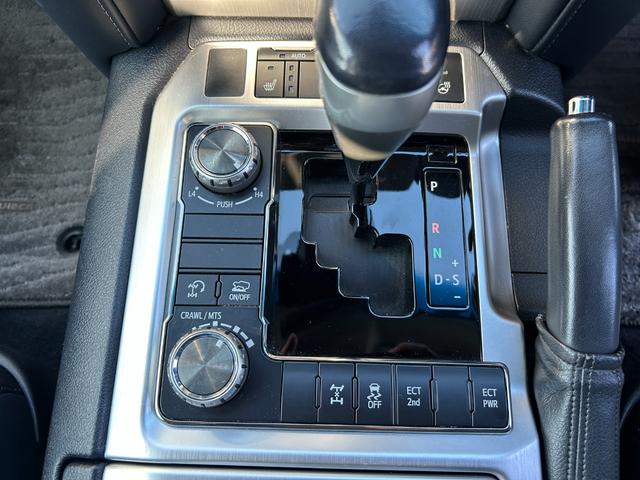 ランドクルーザー ＡＸ　Ｇセレクション　１年保証付き　禁煙車　サンルーフ　黒本革シート　４ＷＤ　前席シートヒーター　ステアリングヒーター　電動シート　Ｂｌｕｅｔｏｏｔｈ接続　ナビ　ＴＶ　ＥＴＣ　バックカメラ　ドライブレコーダー　ＡＣ１００Ｖ（25枚目）