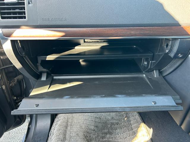 ランドクルーザー ＡＸ　Ｇセレクション　１年保証付き　禁煙車　サンルーフ　黒本革シート　４ＷＤ　前席シートヒーター　ステアリングヒーター　電動シート　Ｂｌｕｅｔｏｏｔｈ接続　ナビ　ＴＶ　ＥＴＣ　バックカメラ　ドライブレコーダー　ＡＣ１００Ｖ（37枚目）