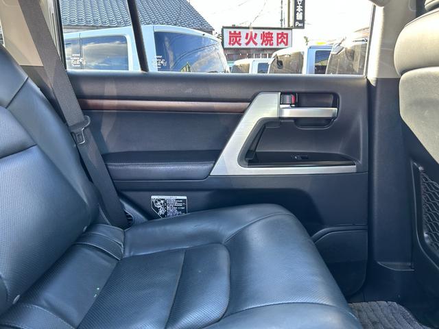 ランドクルーザー ＡＸ　Ｇセレクション　１年保証付き　禁煙車　サンルーフ　黒本革シート　４ＷＤ　前席シートヒーター　ステアリングヒーター　電動シート　Ｂｌｕｅｔｏｏｔｈ接続　ナビ　ＴＶ　ＥＴＣ　バックカメラ　ドライブレコーダー　ＡＣ１００Ｖ（46枚目）
