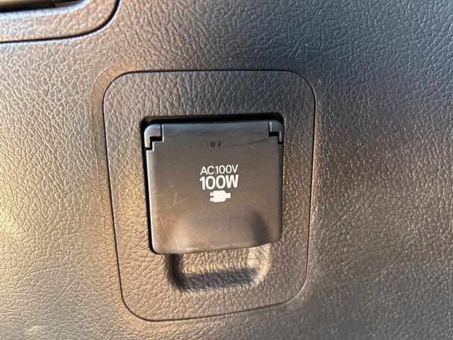 ランドクルーザー ＡＸ　Ｇセレクション　１年保証付き　禁煙車　サンルーフ　黒本革シート　４ＷＤ　前席シートヒーター　ステアリングヒーター　電動シート　Ｂｌｕｅｔｏｏｔｈ接続　ナビ　ＴＶ　ＥＴＣ　バックカメラ　ドライブレコーダー　ＡＣ１００Ｖ（61枚目）
