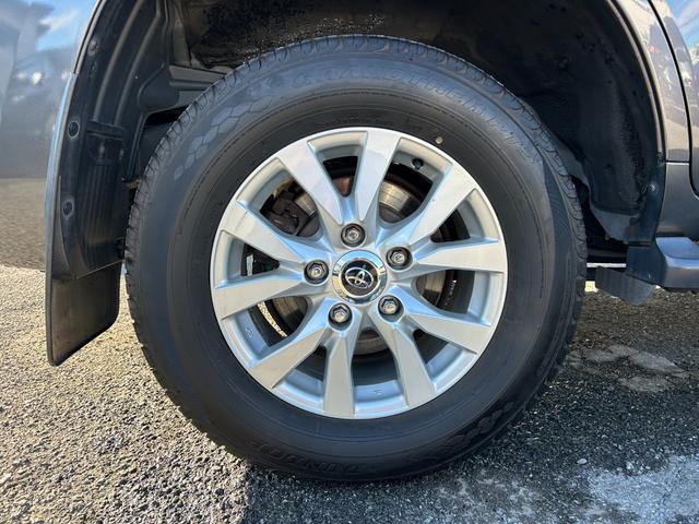ランドクルーザー ＡＸ　Ｇセレクション　１年保証付き　禁煙車　サンルーフ　黒本革シート　４ＷＤ　前席シートヒーター　ステアリングヒーター　電動シート　Ｂｌｕｅｔｏｏｔｈ接続　ナビ　ＴＶ　ＥＴＣ　バックカメラ　ドライブレコーダー　ＡＣ１００Ｖ（79枚目）