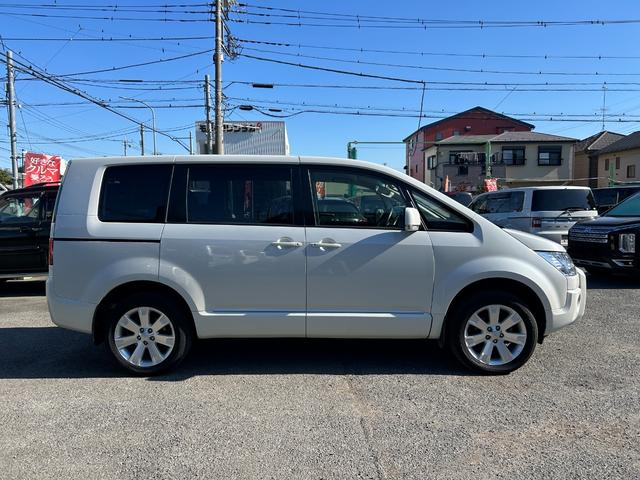 デリカＤ：５ Ｄ　パワーパッケージ　１年保証付き　ワンオーナー　禁煙車　４ＷＤ　アルパインフリップダウンモニター　ＡＣ１００Ｖ　シートヒーター　ナビＴＶ　ＥＴＣ　バックカメラ　Ｂｌｕｅｔｏｏｔｈ　ドライブレコーダー　両側電動スライドドア（8枚目）