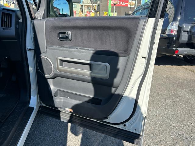 デリカＤ：５ Ｄ　パワーパッケージ　１年保証付き　ワンオーナー　禁煙車　４ＷＤ　アルパインフリップダウンモニター　ＡＣ１００Ｖ　シートヒーター　ナビＴＶ　ＥＴＣ　バックカメラ　Ｂｌｕｅｔｏｏｔｈ　ドライブレコーダー　両側電動スライドドア（9枚目）