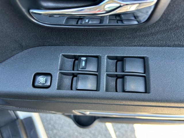 デリカＤ：５ Ｄ　パワーパッケージ　１年保証付き　ワンオーナー　禁煙車　４ＷＤ　アルパインフリップダウンモニター　ＡＣ１００Ｖ　シートヒーター　ナビＴＶ　ＥＴＣ　バックカメラ　Ｂｌｕｅｔｏｏｔｈ　ドライブレコーダー　両側電動スライドドア（10枚目）