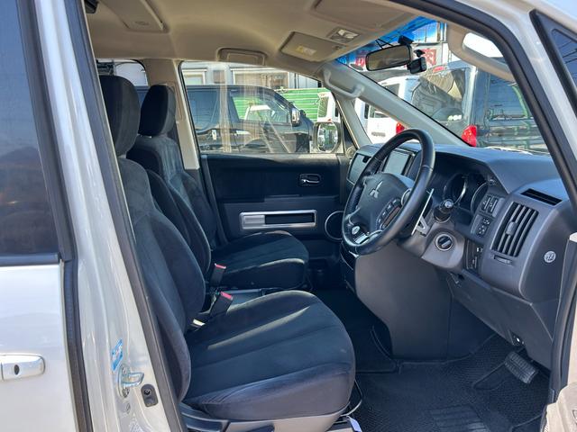 デリカＤ：５ Ｄ　パワーパッケージ　１年保証付き　ワンオーナー　禁煙車　４ＷＤ　アルパインフリップダウンモニター　ＡＣ１００Ｖ　シートヒーター　ナビＴＶ　ＥＴＣ　バックカメラ　Ｂｌｕｅｔｏｏｔｈ　ドライブレコーダー　両側電動スライドドア（12枚目）