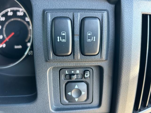 デリカＤ：５ Ｄ　パワーパッケージ　１年保証付き　ワンオーナー　禁煙車　４ＷＤ　アルパインフリップダウンモニター　ＡＣ１００Ｖ　シートヒーター　ナビＴＶ　ＥＴＣ　バックカメラ　Ｂｌｕｅｔｏｏｔｈ　ドライブレコーダー　両側電動スライドドア（17枚目）