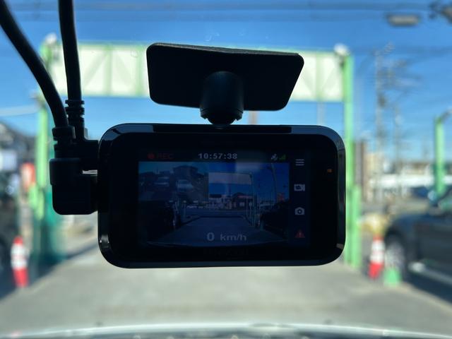 デリカＤ：５ Ｄ　パワーパッケージ　１年保証付き　ワンオーナー　禁煙車　４ＷＤ　アルパインフリップダウンモニター　ＡＣ１００Ｖ　シートヒーター　ナビＴＶ　ＥＴＣ　バックカメラ　Ｂｌｕｅｔｏｏｔｈ　ドライブレコーダー　両側電動スライドドア（27枚目）