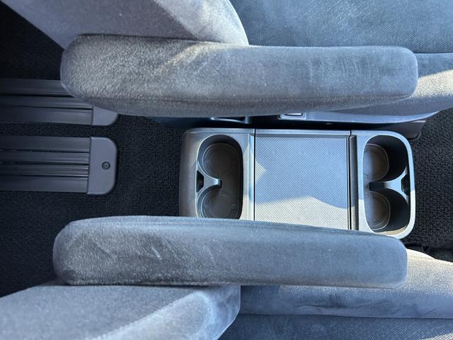 デリカＤ：５ Ｄ　パワーパッケージ　１年保証付き　ワンオーナー　禁煙車　４ＷＤ　アルパインフリップダウンモニター　ＡＣ１００Ｖ　シートヒーター　ナビＴＶ　ＥＴＣ　バックカメラ　Ｂｌｕｅｔｏｏｔｈ　ドライブレコーダー　両側電動スライドドア（28枚目）