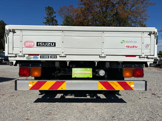 フォワード 　１年保証付き　４ｔ　ワイドロング　全低床　ＭＴ車　ワンオーナー　荷台内寸　長さ４２４０ｍｍ　幅２１５０ｍｍ　荷台鉄板張り　電動格納ミラー（65枚目）