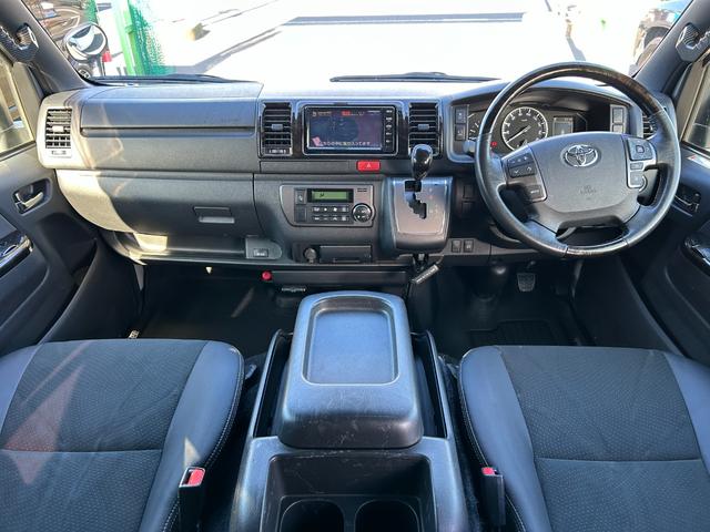 ハイエースバン スーパーGL ダークプライムII 1年保証付き 禁煙車 ディーゼルターボ トヨタセーフティセンス パノラミックビューモニター AC100V ナビTV ETC バックカメラ Bluetooth接続 Wエアコン LEDヘッドライト エアロ(13枚目)