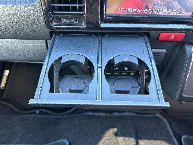 ハイエースバン スーパーGL ダークプライムII 1年保証付き 禁煙車 ディーゼルターボ トヨタセーフティセンス パノラミックビューモニター AC100V ナビTV ETC バックカメラ Bluetooth接続 Wエアコン LEDヘッドライト エアロ(26枚目)