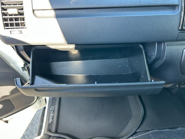 ハイエースバン スーパーGL ダークプライムII 1年保証付き 禁煙車 ディーゼルターボ トヨタセーフティセンス パノラミックビューモニター AC100V ナビTV ETC バックカメラ Bluetooth接続 Wエアコン LEDヘッドライト エアロ(41枚目)