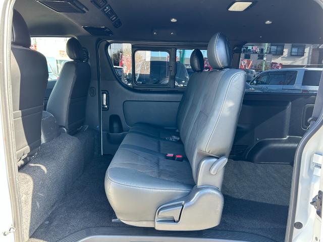 ハイエースバン スーパーGL ダークプライムII 1年保証付き 禁煙車 ディーゼルターボ トヨタセーフティセンス パノラミックビューモニター AC100V ナビTV ETC バックカメラ Bluetooth接続 Wエアコン LEDヘッドライト エアロ(54枚目)