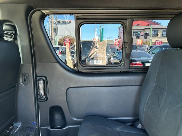 ハイエースバン スーパーGL ダークプライムII 1年保証付き 禁煙車 ディーゼルターボ トヨタセーフティセンス パノラミックビューモニター AC100V ナビTV ETC バックカメラ Bluetooth接続 Wエアコン LEDヘッドライト エアロ(55枚目)