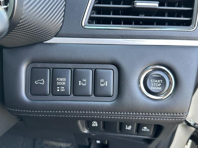 デリカD:5 P 1年保証付き 4WD ワンオーナー アラウンドビューモニター シートヒーター 電動シート 電動リアゲート サイドステップ 寒冷地仕様 両側電動スライド 電動ステップ ハンドルヒーター USB HDMI(13枚目)