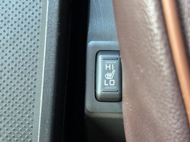 デリカD:5 P 1年保証付き 4WD ワンオーナー アラウンドビューモニター シートヒーター 電動シート 電動リアゲート サイドステップ 寒冷地仕様 両側電動スライド 電動ステップ ハンドルヒーター USB HDMI(33枚目)