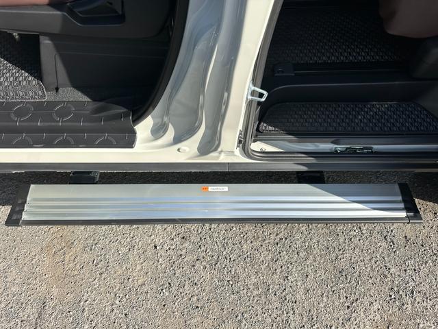 デリカD:5 P 1年保証付き 4WD ワンオーナー アラウンドビューモニター シートヒーター 電動シート 電動リアゲート サイドステップ 寒冷地仕様 両側電動スライド 電動ステップ ハンドルヒーター USB HDMI(56枚目)