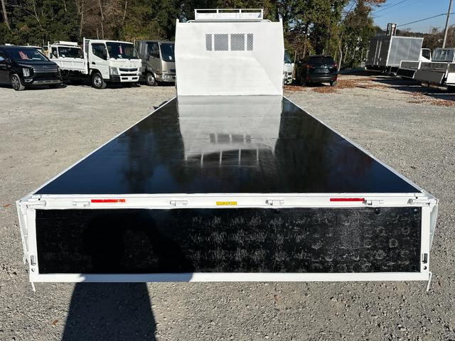 キャンター ワイドキャブロング全低床　１年保証付き　４ｔ　ワイド超ロング　ＡＴ車　バックカメラ　積載量４２５０ｋｇ　荷台内寸　長さ５０００ｍｍ　幅２０８０ｍｍ　荷台鉄板張り　ＥＴＣ　準中型免許対応車　キーレス　４トントラック　ワイドロング（42枚目）