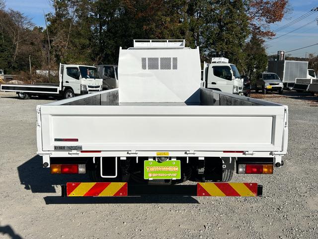 キャンター ワイドキャブロング全低床 1年保証付き 4t ワイド超ロング AT車 ディーゼルターボ 荷台鉄板 ナビ バックカメラ ETC Bluetooth 電格ミラー 坂道発進補助装置 4トン 4トントラック ワイドロング 積載4.2t(6枚目)