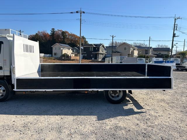 キャンター ワイドキャブロング全低床 1年保証付き 4t ワイド超ロング AT車 ディーゼルターボ 荷台鉄板 ナビ バックカメラ ETC Bluetooth 電格ミラー 坂道発進補助装置 4トン 4トントラック ワイドロング 積載4.2t(37枚目)