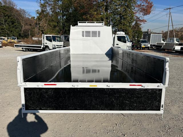 キャンター ワイドキャブロング全低床 1年保証付き 4t ワイド超ロング AT車 ディーゼルターボ 荷台鉄板 ナビ バックカメラ ETC Bluetooth 電格ミラー 坂道発進補助装置 4トン 4トントラック ワイドロング 積載4.2t(41枚目)