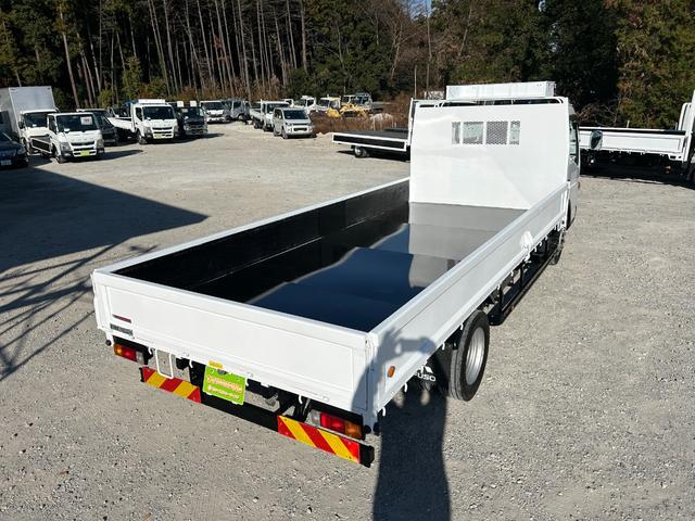 キャンター ワイドキャブロング全低床 1年保証付き 4t ワイド超ロング AT車 ディーゼルターボ 荷台鉄板 ナビ バックカメラ ETC Bluetooth 電格ミラー 坂道発進補助装置 4トン 4トントラック ワイドロング 積載4.2t(44枚目)